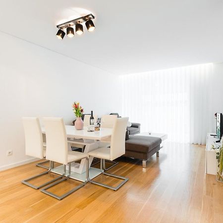 Guestready - Amazing Modern Home Near The Beach Вила-Нова-ди-Гая Экстерьер фото